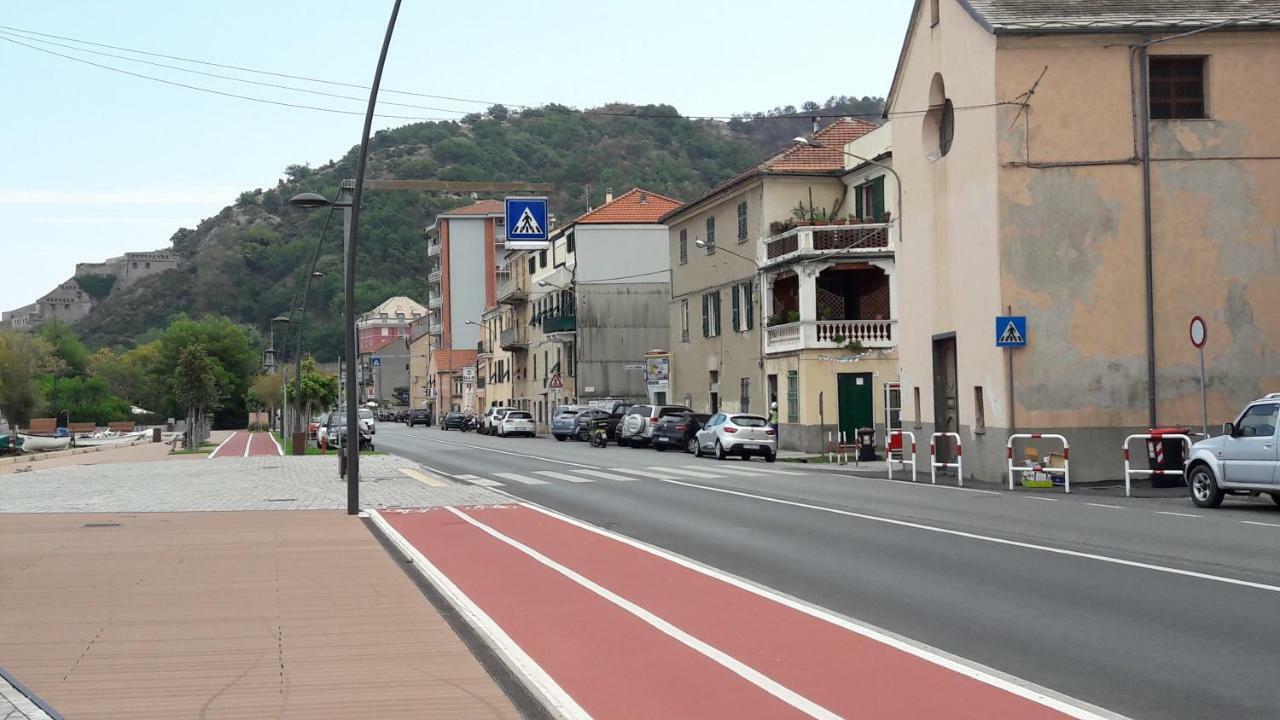 Residenza Lux Fronte Mare Apartment Vado Ligure Exterior foto